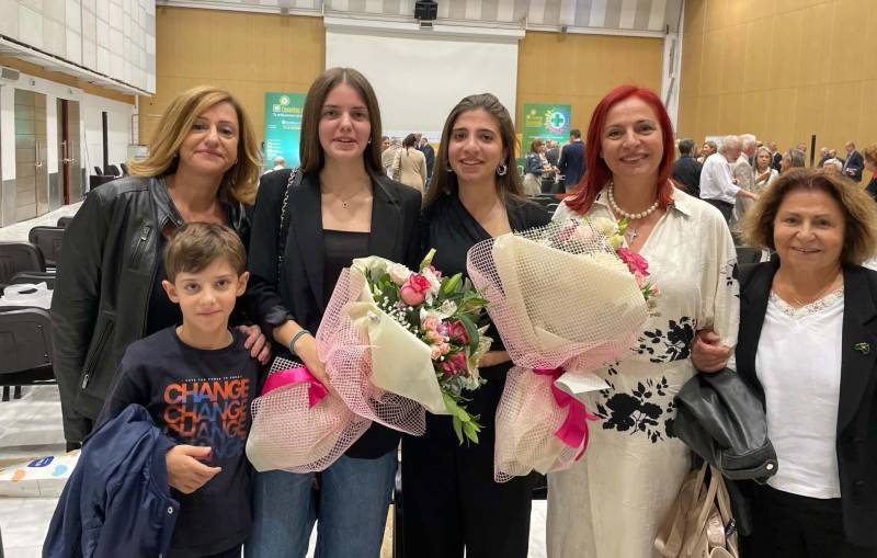 Βράβευση αριστούχων φοιτητριών από τη Βέροια στο PHARMA Point 2024
