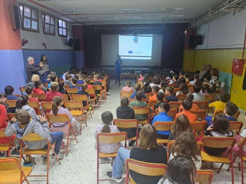 Ημέρα «Λευκού Μπαστουνιού» στο 1ο Δημοτικό Σχολείο Βέροιας