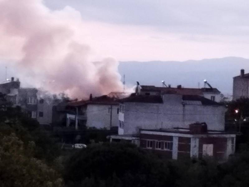 Φωτιά σε μονοκατοικία στο Πανόραμα