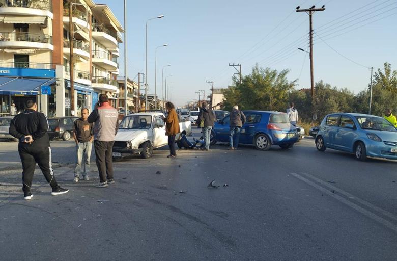 “Καραμπόλα” ΙΧ χωρίς τραυματισμούς στην Αλεξάνδρεια