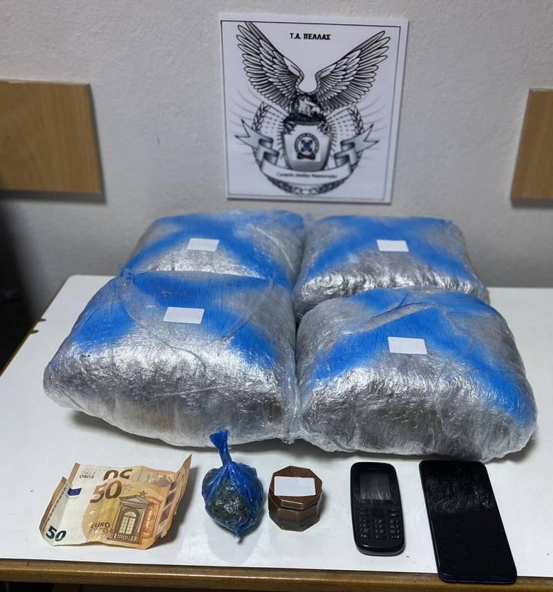 Έκρυβε στο σπίτι του συσκευασίες κάνναβης