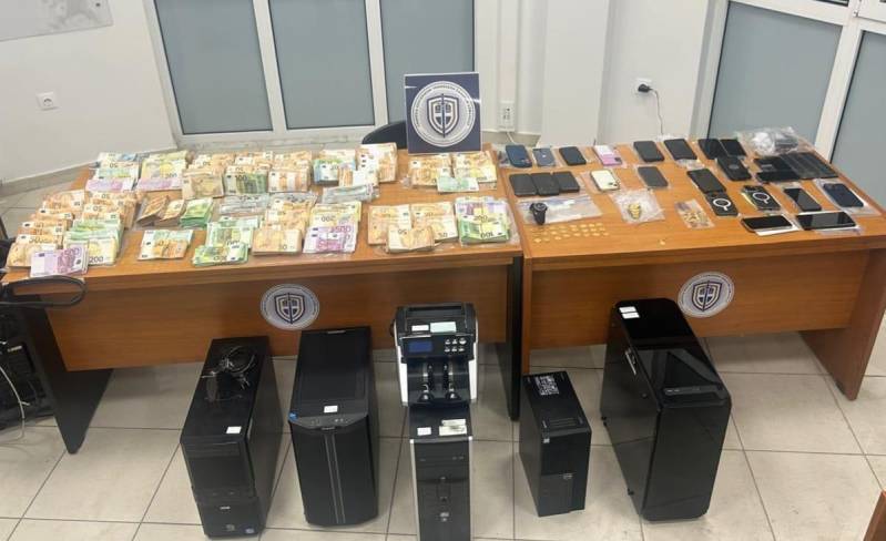 Εξάρθρωση 3 Εγκληματικών Οργανώσεων: 21 Συλλήψεις για Παράνομες Πρακτικές στην Οικοδομή