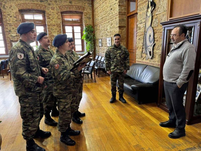 Πρωτοχρονιάτικα κάλαντα στον Δήμαρχο Βέροιας