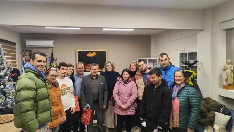 Επίσκεψη της ΜΑμΑ σε Μητροπολίτη, Αντιπεριφερειάρχη, Δήμαρχο και Εμπορικό Σύλλογο για ανταλλαγή ευχών