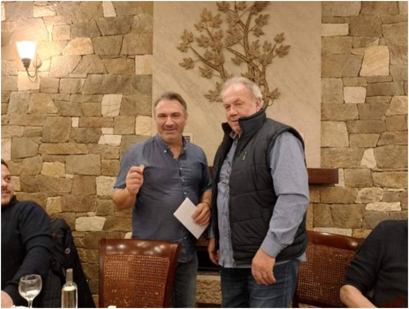 Οι παλαίμαχοι του χάντμπολ έκοψαν την βασιλόπιτα