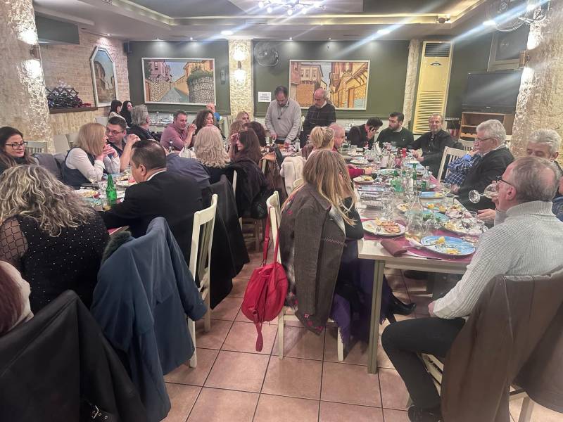 Οι εργαζόμενοι της ΚΕΠΑ Βέροιας έκοψαν την βασιλόπιτα