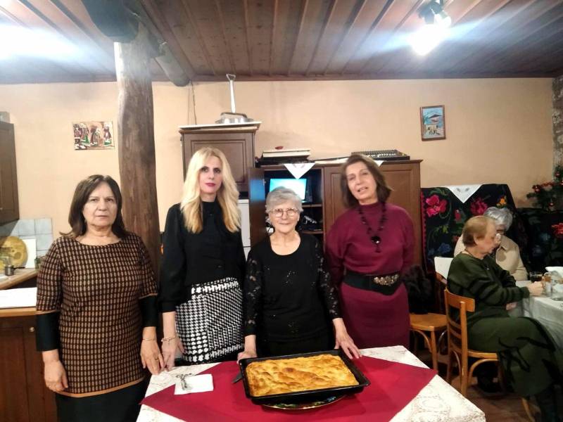 Το Τμήμα Γυναικών του Συλλόγου Βλάχων Βέροιας έκοψε τη Βασιλόπιτα