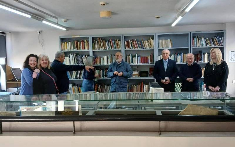 Δωρεά Πολύτιμου Ποντιακού Αρχείου στη Δημόσια Κεντρική Βιβλιοθήκη Βέροιας