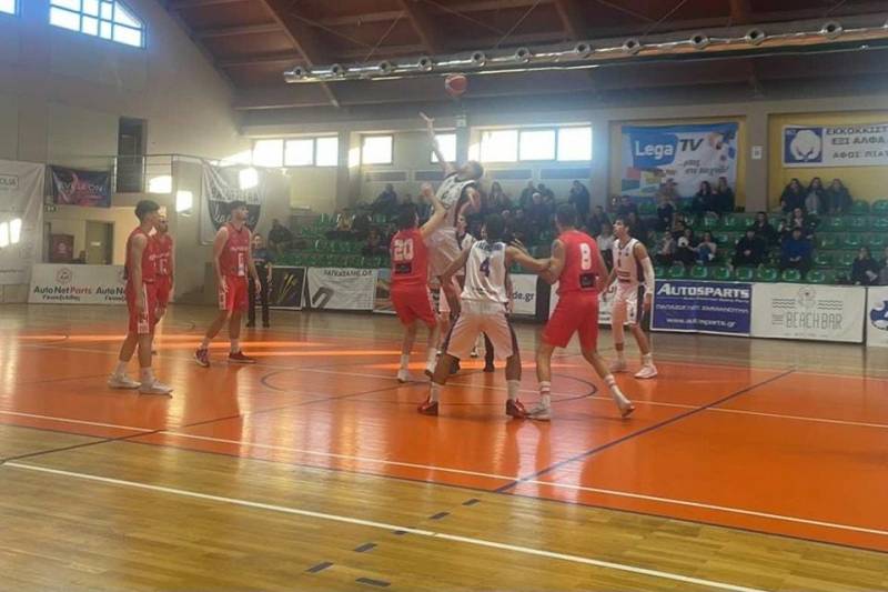 Λύγισε στην τελευταία περίοδο ο Φίλιππος