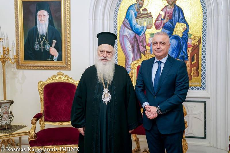 Εθιμοτυπική επίσκεψη από τον νέο Υφυπουργό Ανάπτυξης στον Μητροπολίτη