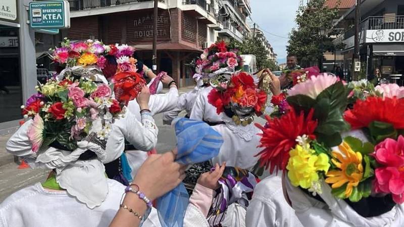 Οι Λαζαρίνες της Εστίας Ρουμλουκιωτών θα ξαναζωντανέψουν το έθιμο στην Αλεξάνδρεια