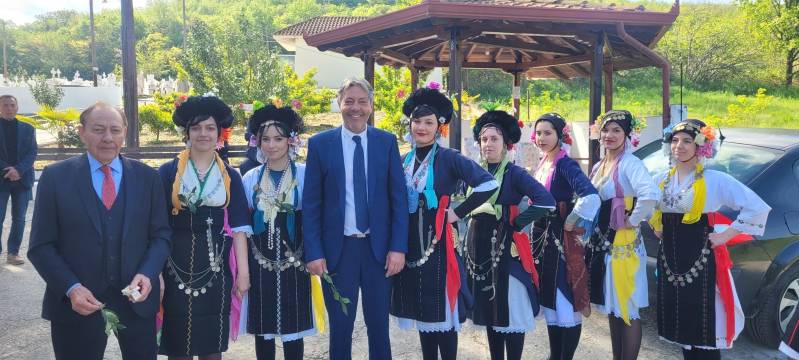 Αναβίωσαν οι Λαζαρίνες στην Αγκαθιά