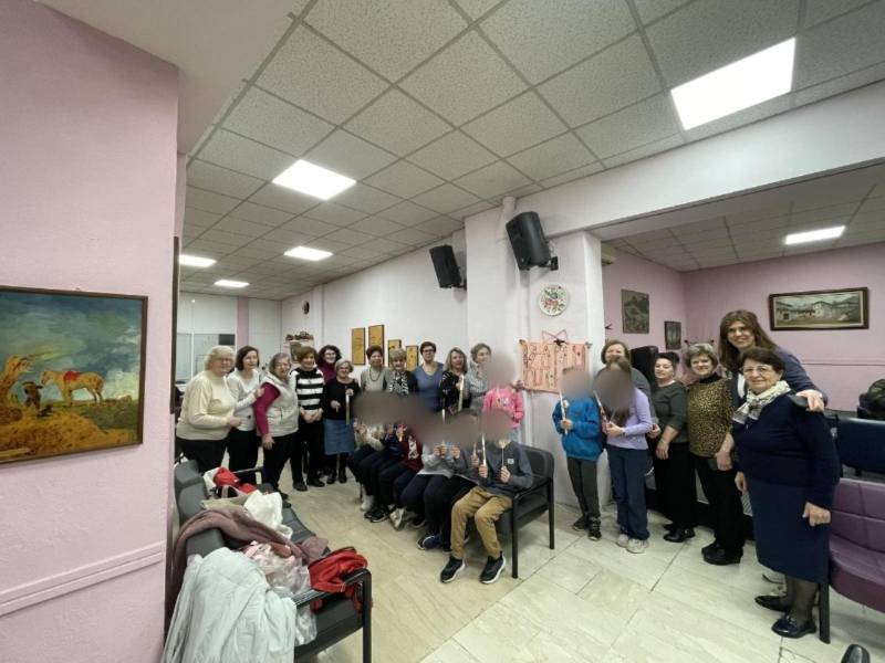 Πασχαλινή Διάδραση στο ΚΑΠΗ Αγίας Μαρίνας: Ένα ξεχωριστό πρωινό δημιουργίας και χαράς με τα παιδιά της Δ’ τάξης