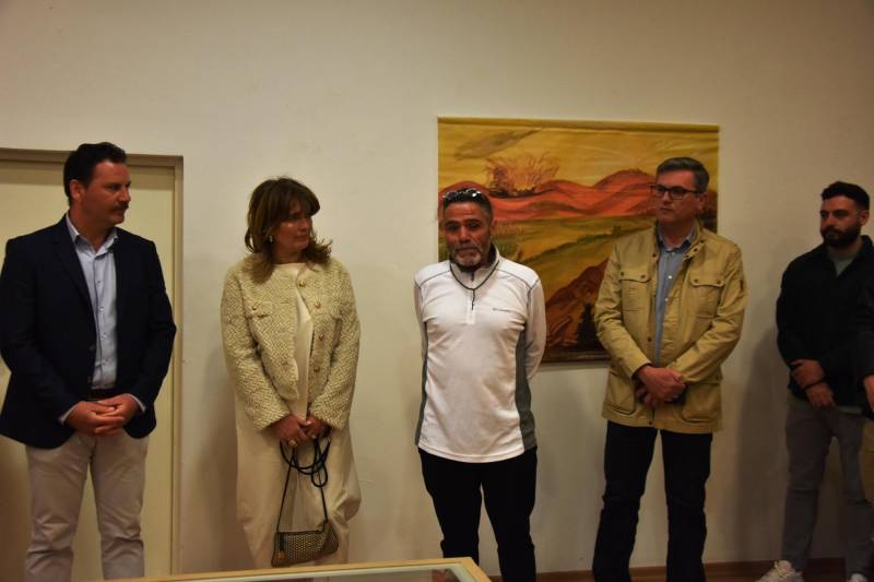 «Αντικείμενα με Ψυχή»: Έκθεση Πολεμικών Κειμηλίων του Σπύρου Κατσίρα στη Νάουσα