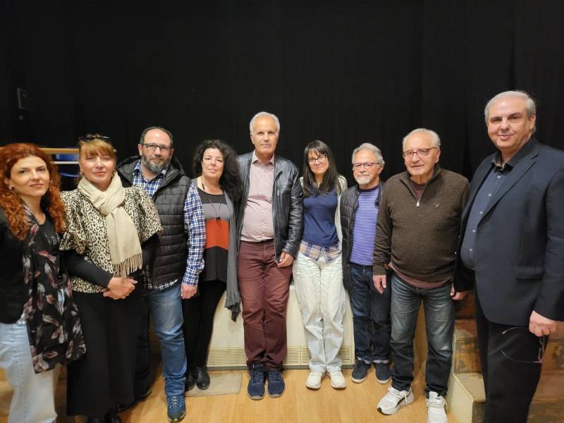 Πρόσκληση με Χαμόγελα και Δημιουργική Διάθεση στο Θεατράκι της Ραχιάς από τον Όμιλο Φίλων Θεάτρου και Τεχνών Βέροιας