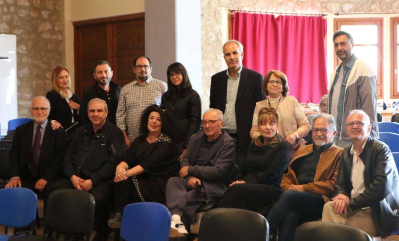 Συνάντηση δημιουργίας και εξωστρέφειας στο θεατράκι της Ραχιάς