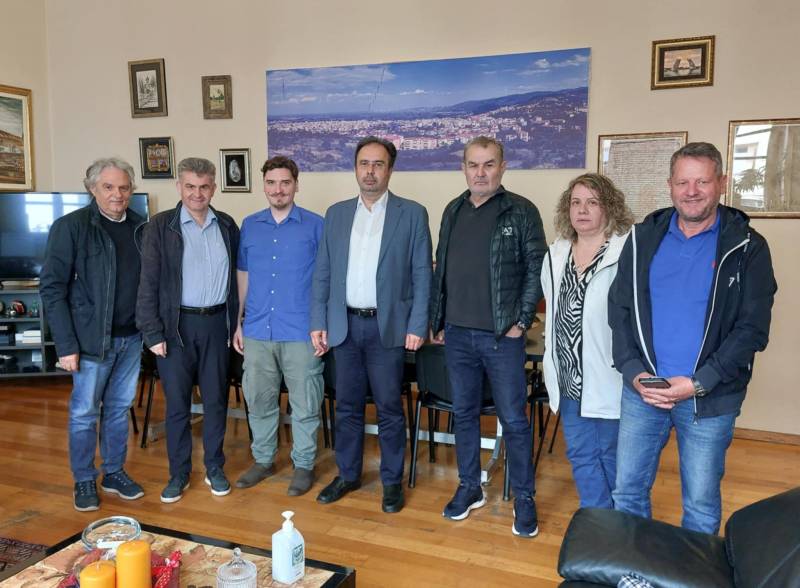 Γνωριμία του Δημάρχου Βέροιας με τον νέο Σύλλογο Μοντελιστών και Συλλεκτών Ημαθίας – Στόχος η δημιουργία εκθεσιακού χώρου