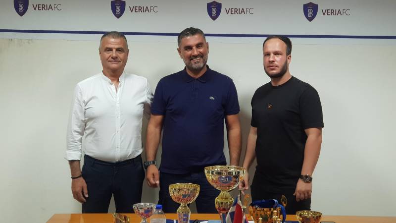 Βέροια: Συνεχίζει με Σταύρο Κωστογλίδη – Πρώτο πακέτο ανανεώσεων και στόχος η επιστροφή στα «σαλόνια»