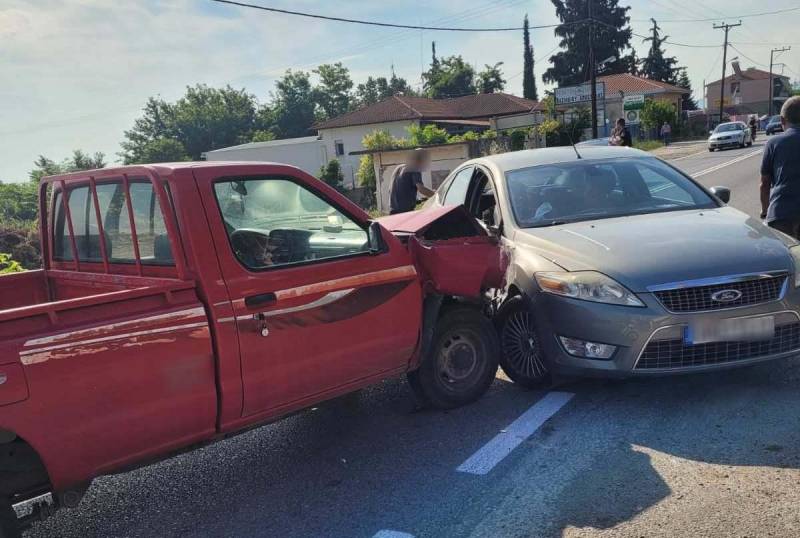Βέροια: Τροχαίο στην οδό Σταδίου – Ευτυχώς χωρίς τραυματισμούς