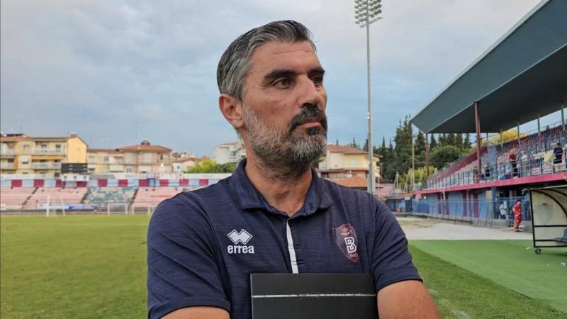 Κωστογλίδης: “Κρατάω μόνο την εμφάνιση του δεύτερου ημιχρόνου”