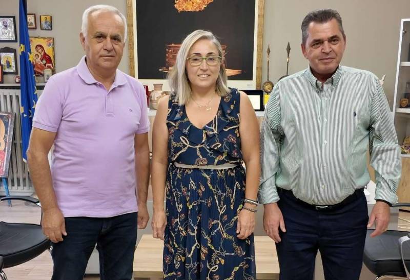 Συνάντηση συνεργασίας της Βουλευτή Στέλλας Αραμπατζή με τον Αντιπεριφερειάρχη Κώστα Καλαϊτζίδη – Στο επίκεντρο τα αναπτυξιακά ζητήματα της περιοχής