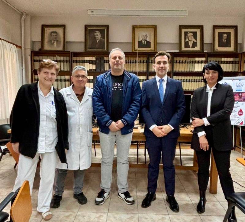 Επίσκεψη Μιχάλη Χουρδάκη στο Νοσοκομείο Νάουσας – Στήριξη στην αυτοτέλεια και τον ρόλο του στην τοπική κοινωνία