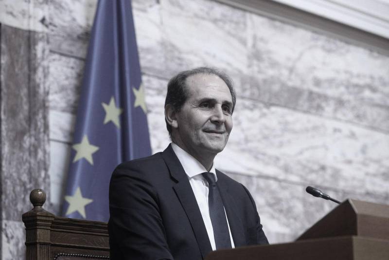 Η Αίθουσα Συνεδριάσεων του Επιμελητηρίου Ημαθίας ονομάζεται «Απόστολος Βεσυρόπουλος»