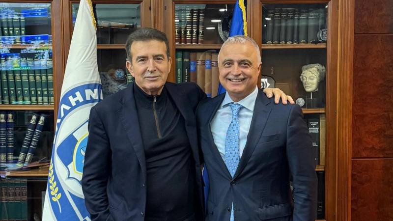 Ο Λάζαρος Τσαβδαρίδης ζήτησε ενίσχυση της αστυνομικής δύναμης στην Αλεξάνδρεια σε συνάντησή του με τον Μιχάλη Χρυσοχοΐδη