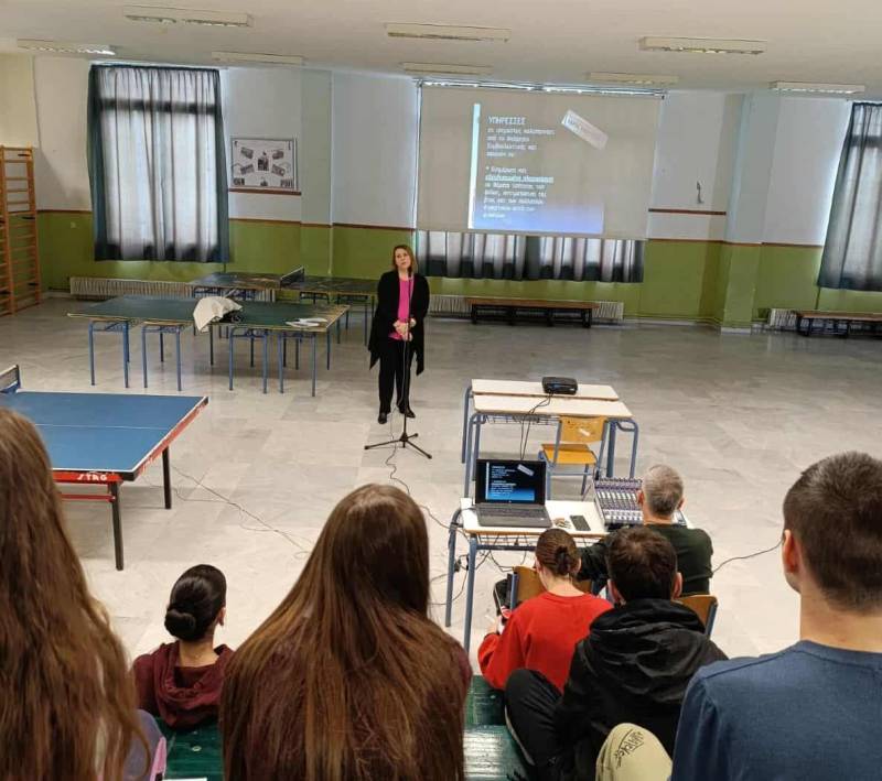 Δράση ενημέρωσης & ευαισθητοποίησης στο 4ο ΓΕΛ Βέροιας από το Κέντρο Συμβουλευτικής Υποστήριξης Γυναικών Δήμου Βέροιας