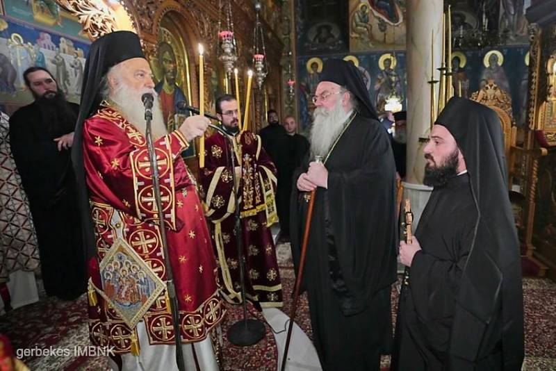 Αγρυπνία και κουρά μοναχού στη Μονή Παναγίας Δοβρά