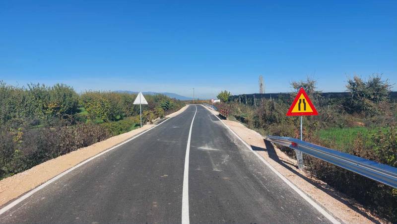Παραδόθηκε αγροτική οδός στον δήμο Βέροιας
