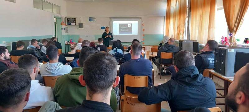 Ενημερωτική δράση για την ισότητα των φύλων στην ΕΠΑΣ Μαθητείας ΔΥΠΑ Βέροιας