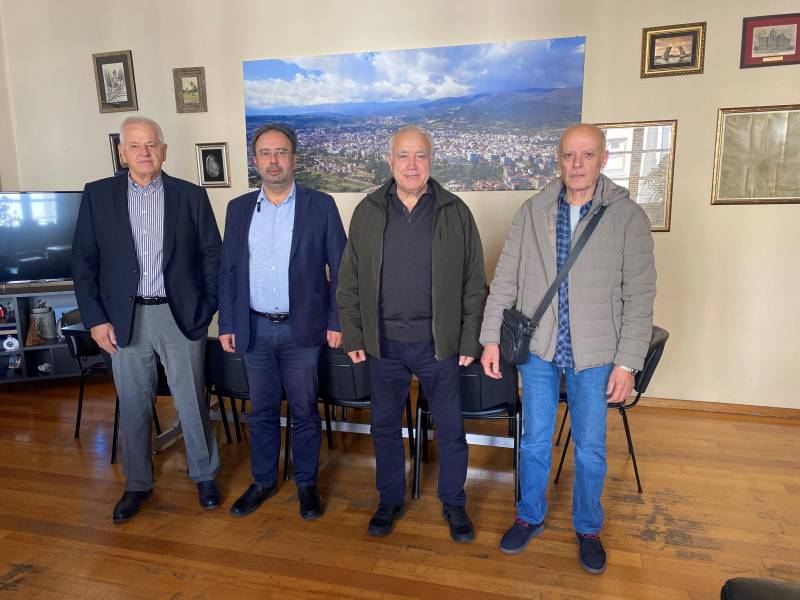 Κίνηση Ενεργών Πολιτών Βέροιας: Επισκέψεις σε Δήμο και Τροχαία για την αντιμετώπιση του κυκλοφοριακού