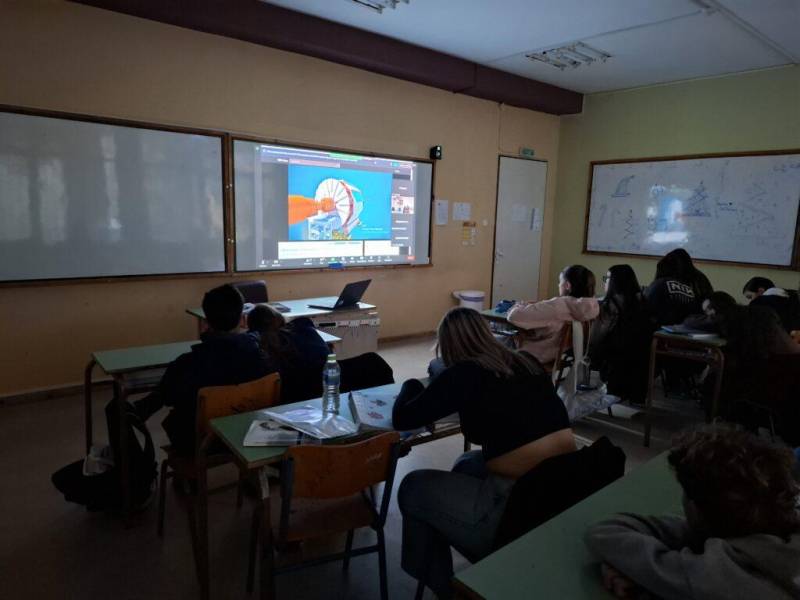 Το 1ο ΓΕΛ Νάουσας σε ζωντανή σύνδεση με το CERN