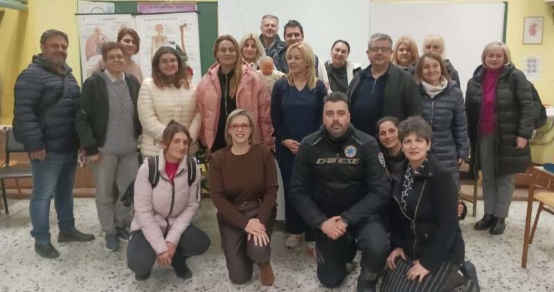 Εκπαίδευση Ζωής: Το 3ο Εσπερινό ΕΠΑΛ Βέροιας υλοποιεί δράση Πρώτων Βοηθειών με το Κέντρο Υγείας και το ΕΚΑΒ Ημαθίας