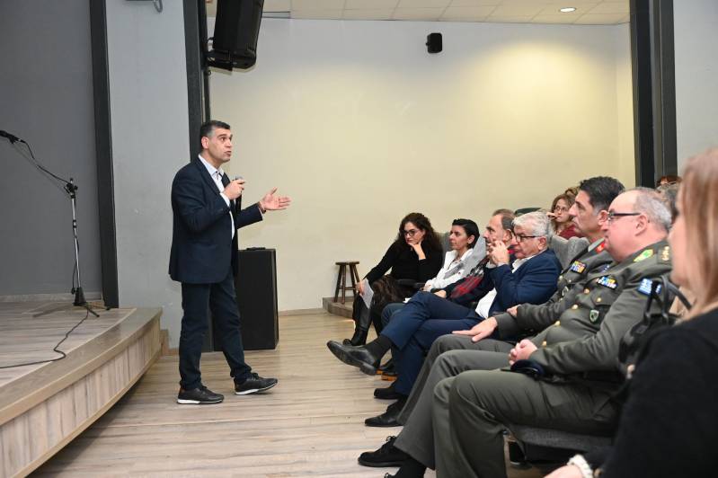 Επαγγελματικός προσανατολισμός με πυξίδα το μέλλον: Μια ουσιαστική εκδήλωση στη Νάουσα