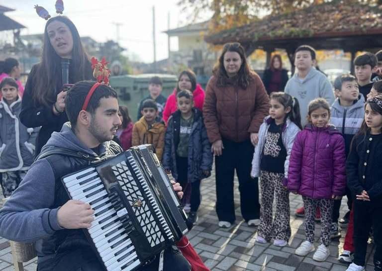 Γιορτινές «Ηχοϊστορίες» έφεραν χαρά και δημιουργία στο Δημοτικό Σχολείο Κουλούρας