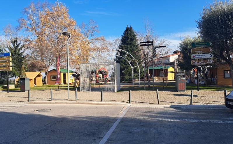Χριστουγεννιάτικο Χωριό στην Πλατεία Ελιάς – Ανοίγει τις πύλες του στις 23 Δεκεμβρίου