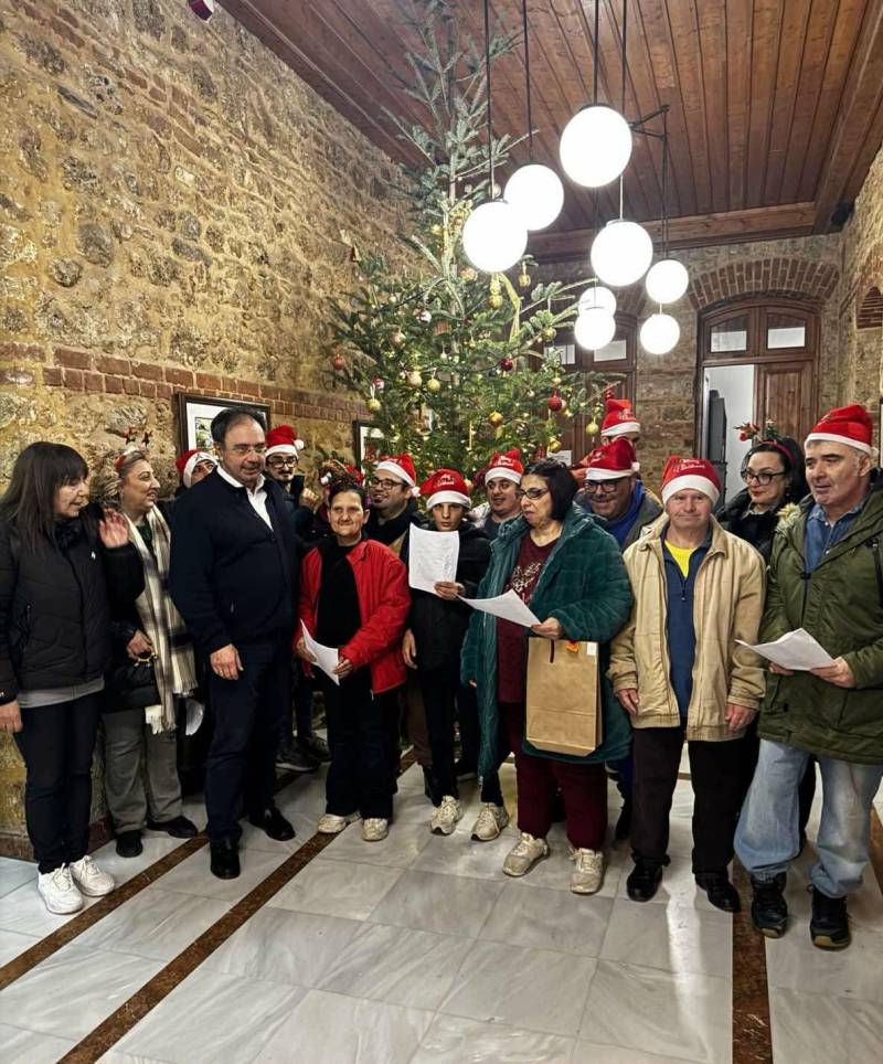 Πρωτοχρονιάτικα κάλαντα στον Δήμαρχο Βέροιας