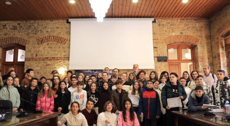 8η συνεδρίαση Δημοτικού Συμβουλίου Παίδων Βέροιας: Τα παιδιά μίλησαν για τον τόπο τους