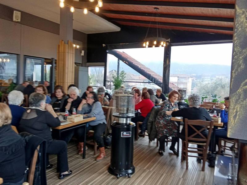 Το ΚΑΠΗ Πατρίδας έκοψε την βασιλόπιτα στην “Κατακουζίνα” – Ζεστή συνάντηση, καλή παρέα και αισιοδοξία για τη νέα χρονιά