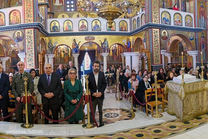 Με λαμπρότητα ο εορτασμός των Αγίων Κύρου και Ιωάννου στο ναό Αγίων Αναργύρων Βεροίας – Τιμή στους Προστάτες των Ιατρών