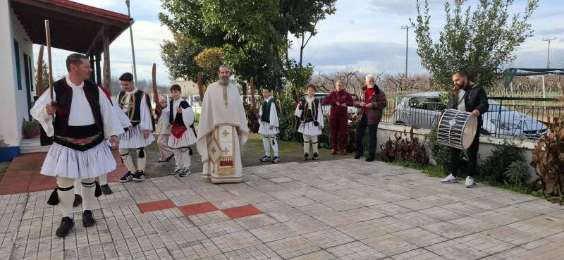 Το έθιμο “Ρουγκάτσια” αναβίωσε στο Νησέλι από τον Πολιτιστικό Σύλλογο Λουτρού