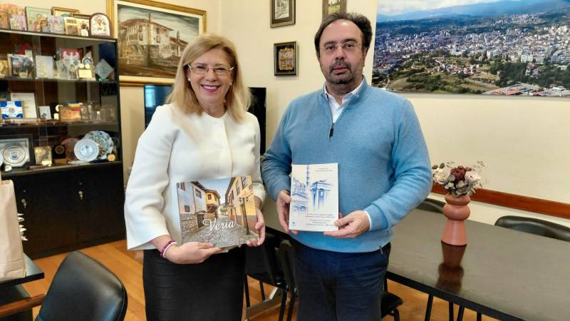 Στο επίκεντρο ο τουρισμός και η TTR 2026 στη συνάντηση Δημάρχου Βέροιας με τη Γενική Πρόξενο Ρουμανίας