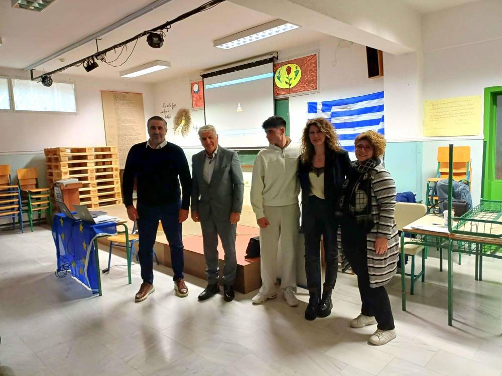 Μοναδική Ελληνική εκπροσώπηση από το 1ο ΓΕΛ Βέροιας στο Ευρωπαϊκό Πρόγραμμα “Your Europe, Your Say! 2026” στις Βρυξέλλες