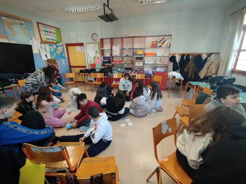 Βιωματικά εργαστήρια στο 1ο Δημοτικό Βέροιας με θέμα τα δικαιώματα των παιδιών