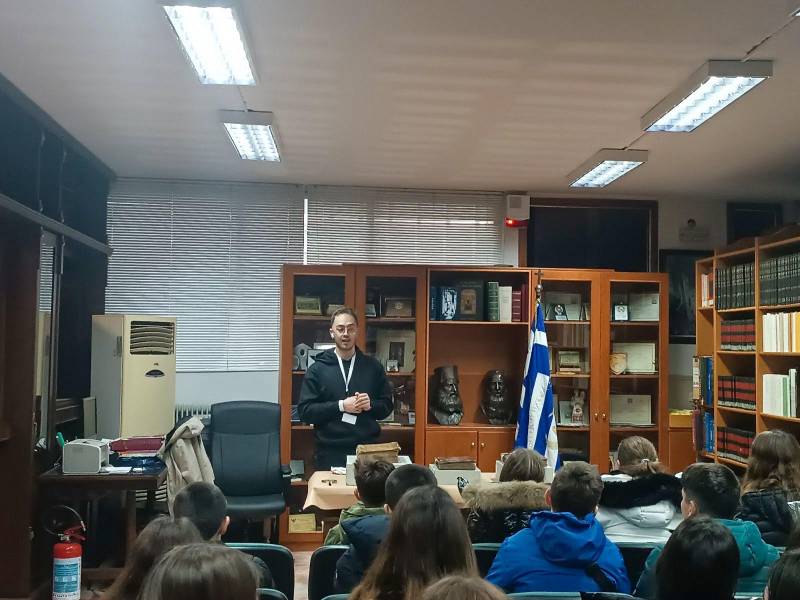 Μαθητές των Εκπαιδευτηρίων Δούκα γνώρισαν τη Νάουσα μέσα από τη γλώσσα, την ιστορία και την παράδοση