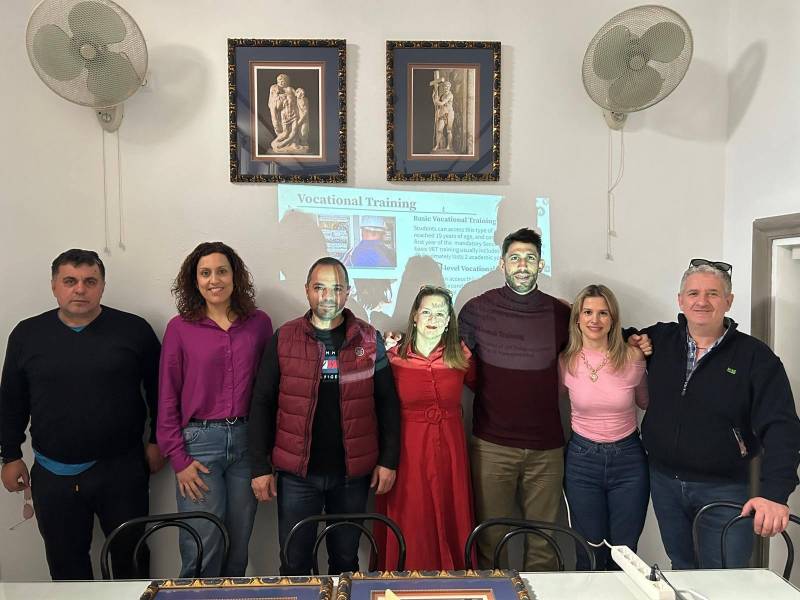 Στην Κόρδοβα με το Erasmus+: Οι καθηγητές του ΕΕΕΕΚ Βέροιας «γέφυρα» παράδοσης και επιμόρφωση