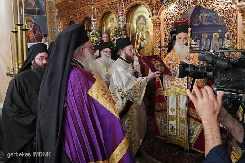 Με λαμπρότητα η ενθρόνιση του νέου Καθηγουμένου της Μονής Παναγίας Δοβρά Επισκόπου Δομενίκου Αθηναγόρα