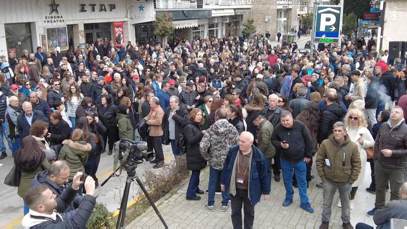 Βέροια: Μήνυμα για δικαιοσύνη στα Τέμπη – Κατώτερη των προσδοκιών η προσέλευση κόσμου